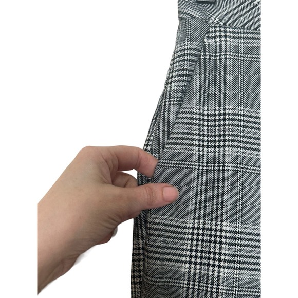 H&M black white plaid flat front ankle pants size 0 - Picture 9 of 10